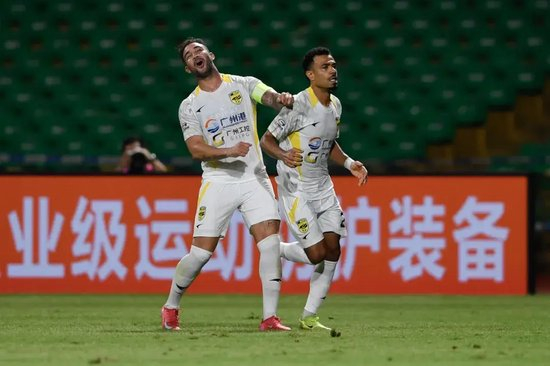 广州豹客场3-1力克广西平果 崔星隆罗萨联手制造三球