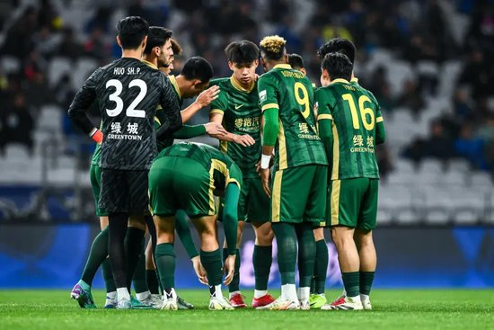 王钰栋破门难救主 浙江绿城2-3遭申花替补双响绝杀 王钰栋破门难救主 浙江绿城2-3遭申花替补双响绝杀